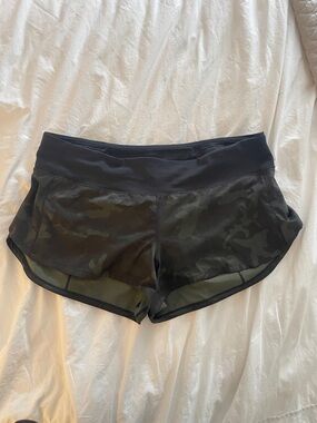Lululemon camo shorts size 10